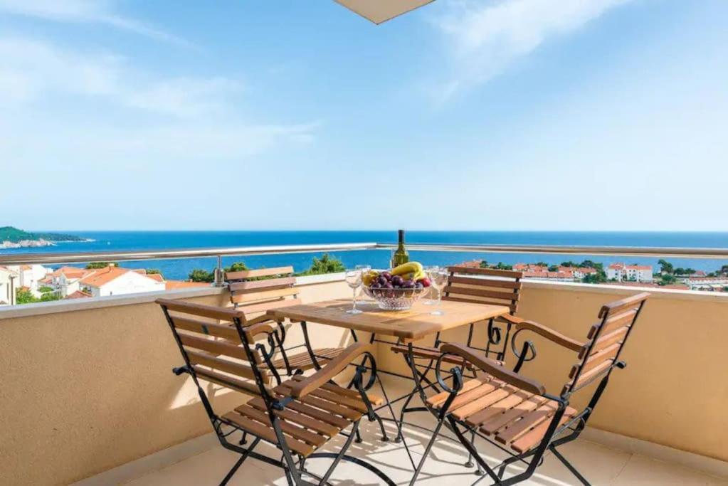 Apartment Belvedere With Magnificent Sea View Terrace ดูบรอฟนิก ภายนอก รูปภาพ