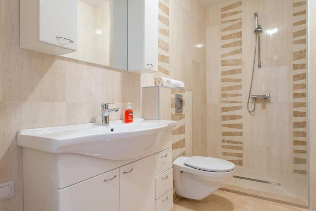 Apartment Belvedere With Magnificent Sea View Terrace ดูบรอฟนิก ภายนอก รูปภาพ