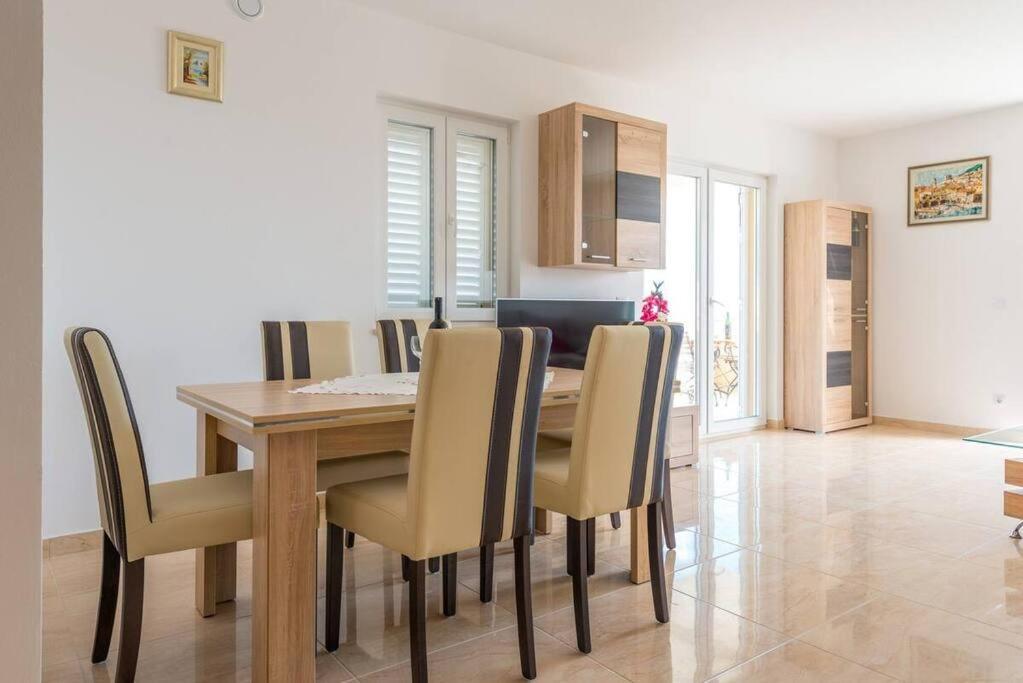 Apartment Belvedere With Magnificent Sea View Terrace ดูบรอฟนิก ภายนอก รูปภาพ